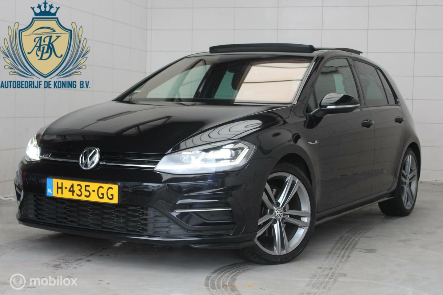 Volkswagen Golf Variant - 1.5 TSI Highline R-LINE PANO Vitrual - AutoWereld.nl