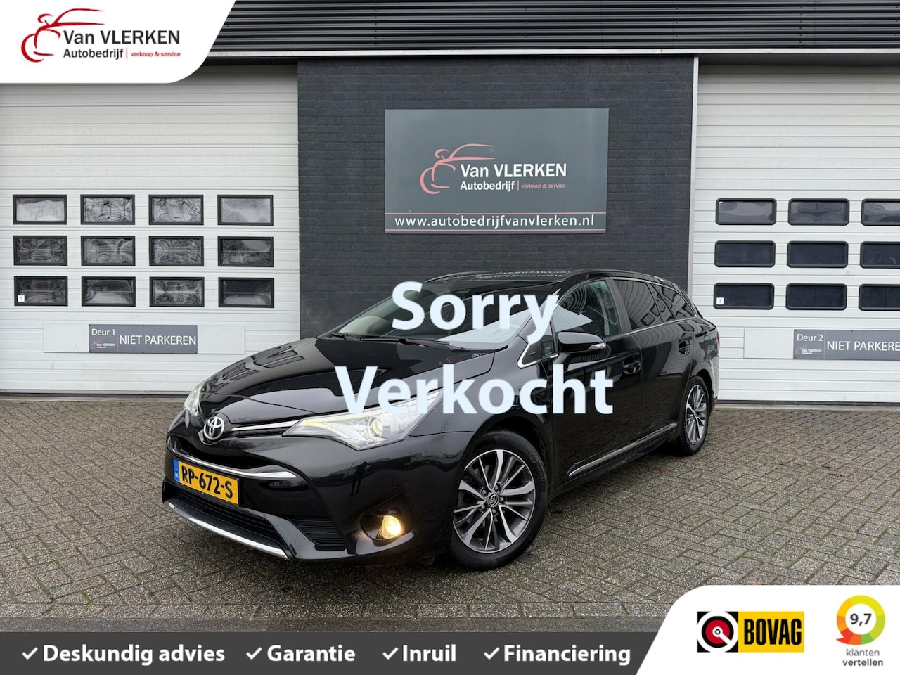 Toyota Avensis Touring Sports - 1.8 VVT-i SkyView Limited PANORAMADAK TRKHAAK - AutoWereld.nl