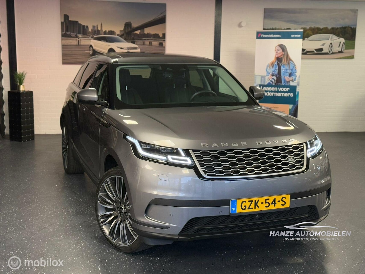 Land Rover Range Rover Velar - 2.0 P400e S Turbo AWD PANO 22 INCH - AutoWereld.nl