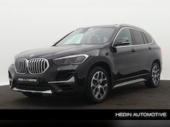 BMW X1 - sDrive20i Business Edition Plus | AUTOMAAT | Navigatie | Sportstoelen | Panoramisch dak |