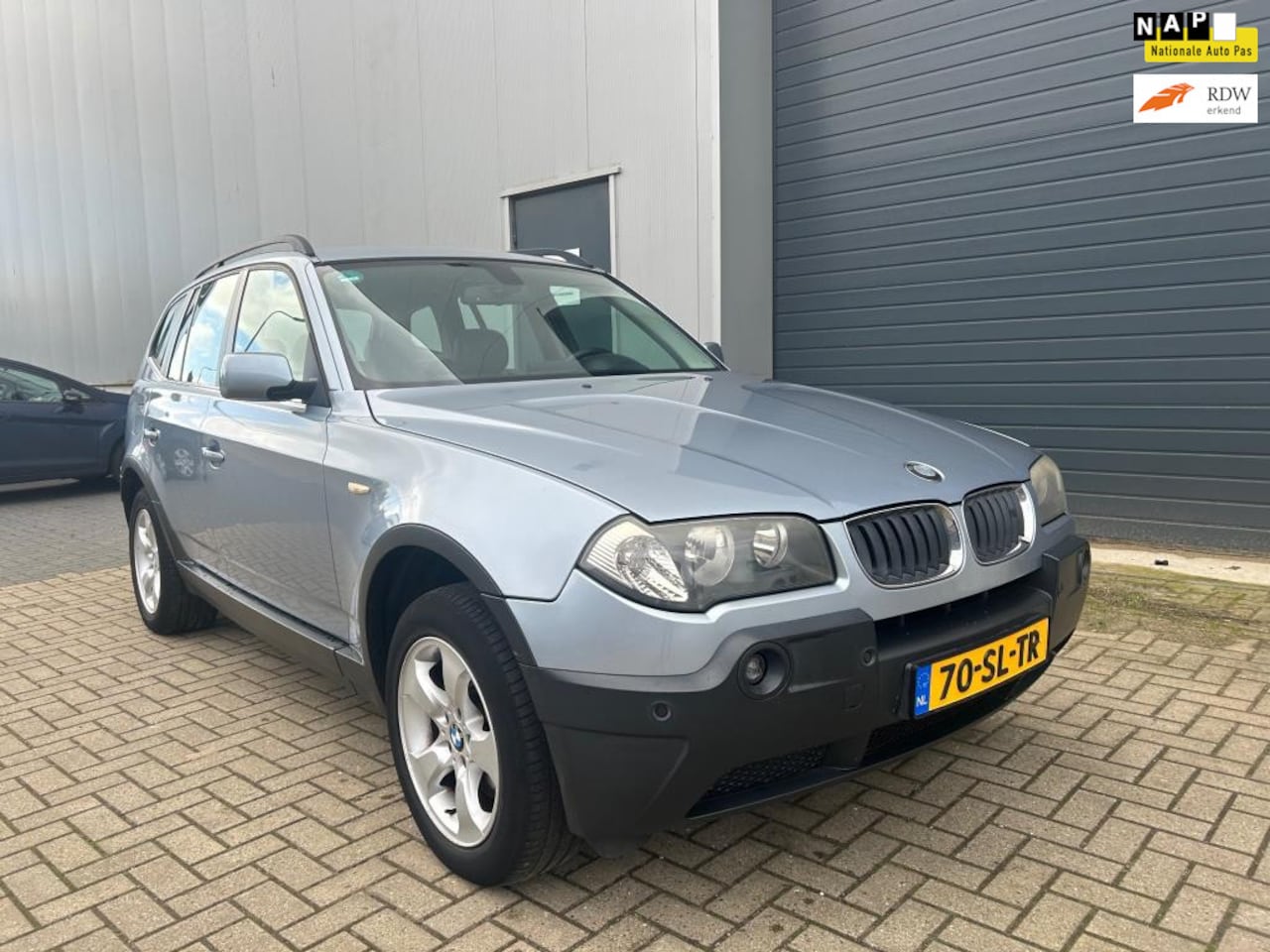 BMW X3 - 2.0i Executive CLIMA LEDER NAVI PDC 2006 - AutoWereld.nl