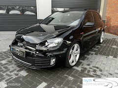 Volkswagen Golf - 2.0 GTI