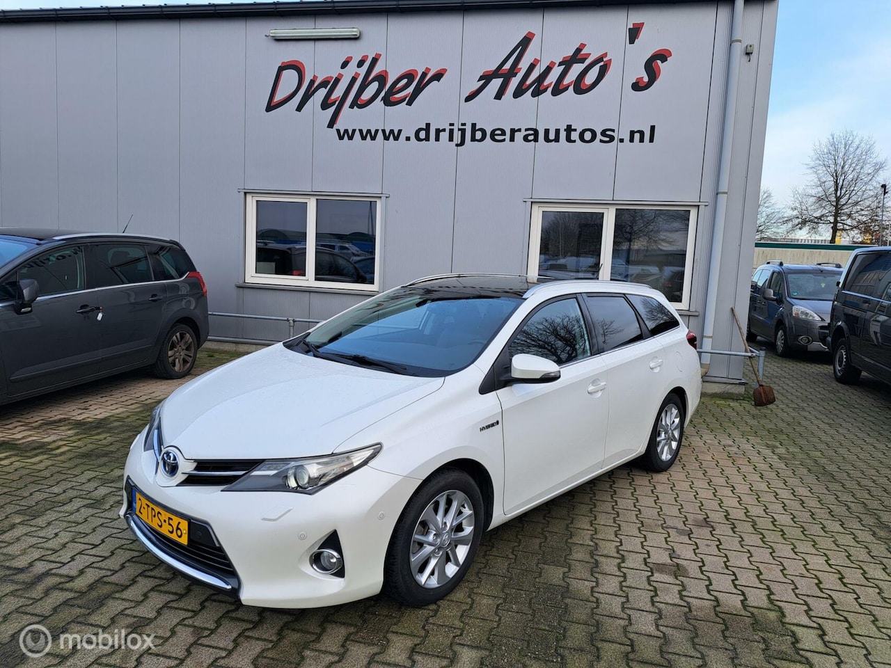 Toyota Auris - 1.8 Hybrid Executive 1.8 Hybrid Executive - AutoWereld.nl