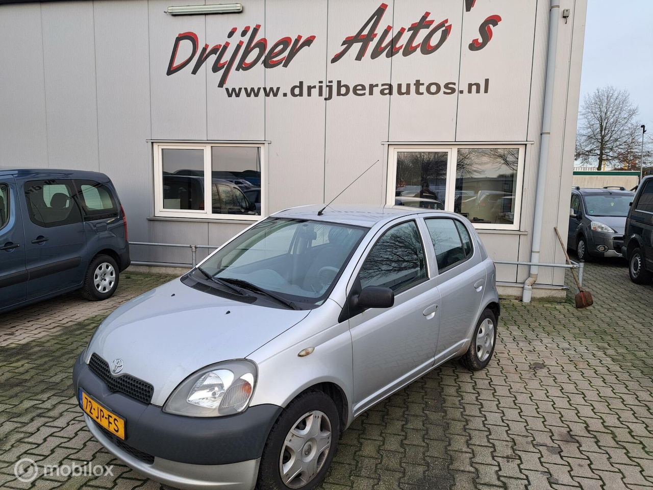 Toyota Yaris - 5 Deurs 1.0-16V VVT-i Luna - AutoWereld.nl