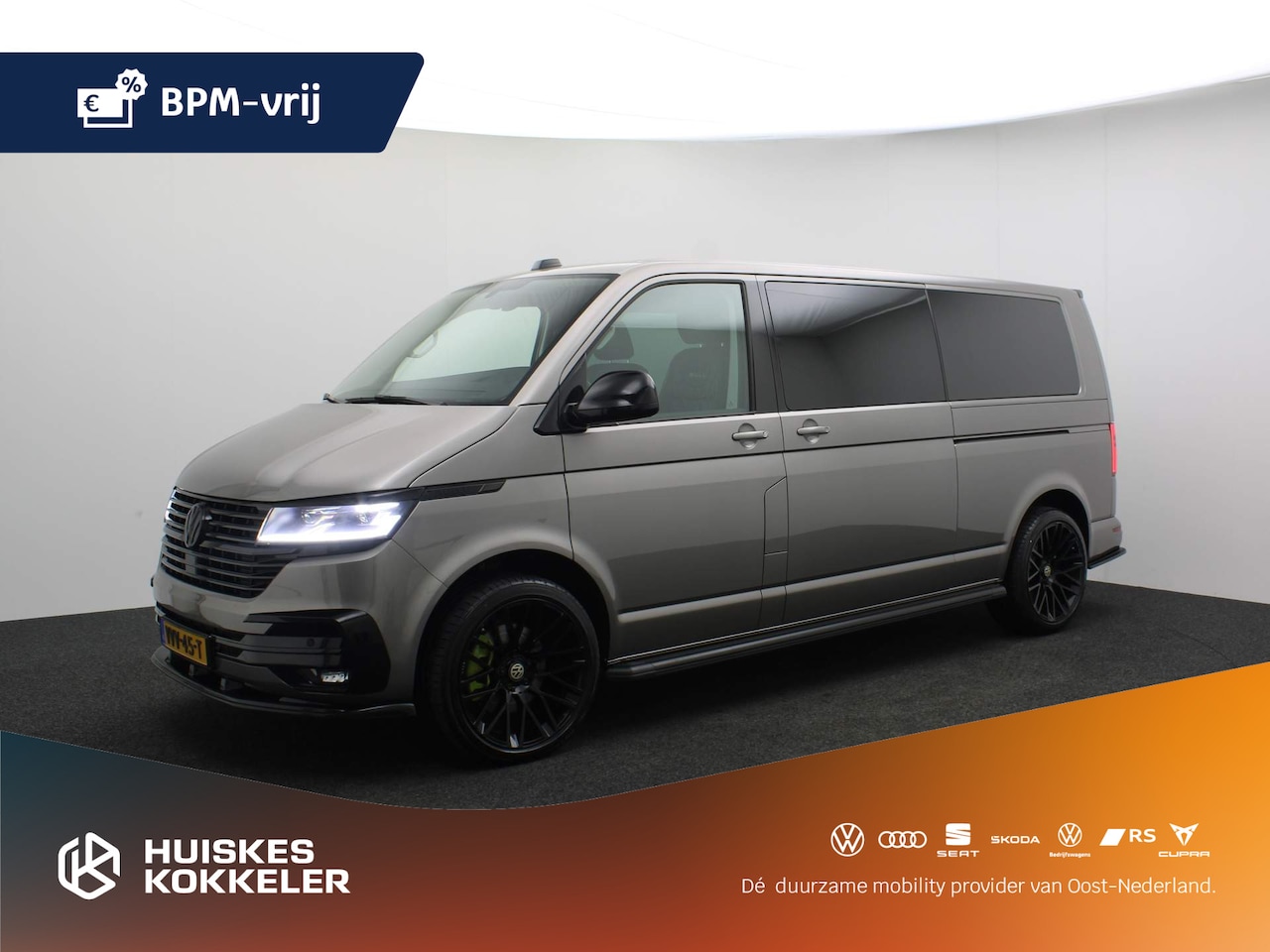 Volkswagen Transporter - Dubbel Cabine 2.0 TDI 204pk DSG L2H1 Bulli I Leder I 20'' LM velgen I Trekhaak I Navi I La - AutoWereld.nl