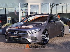 Mercedes-Benz A-klasse - Limousine A 180 AMG-Line 136pk 7G-DCT | Sfeer | Camera | Virtual | Navi | Climate | MBUX