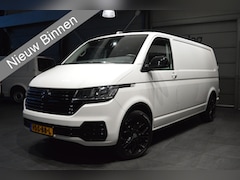 Volkswagen Transporter - 2.0 TDI L2H1 Edition navi airco trekhaak 18 inch 150 pk