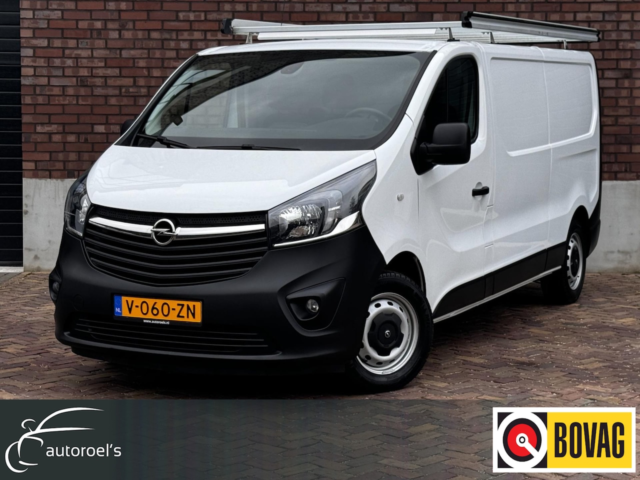 Opel Vivaro - 1.6 CDTI L2H1 Edition EcoFlex / 125 PK / Navigatie + Camera / 3-Persoons / 1e Eigenaar / P - AutoWereld.nl