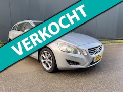 Volvo V60 - 2.0 D3 Ocean Race leder navi clima