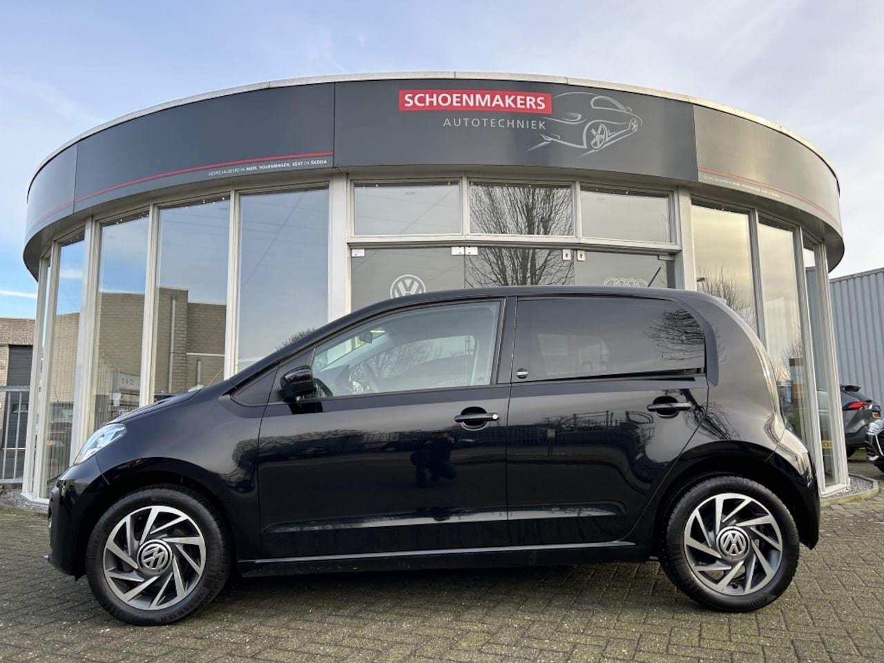 Volkswagen Up! - 1.0 BMT up! beats 1.0 BMT up! beats - AutoWereld.nl