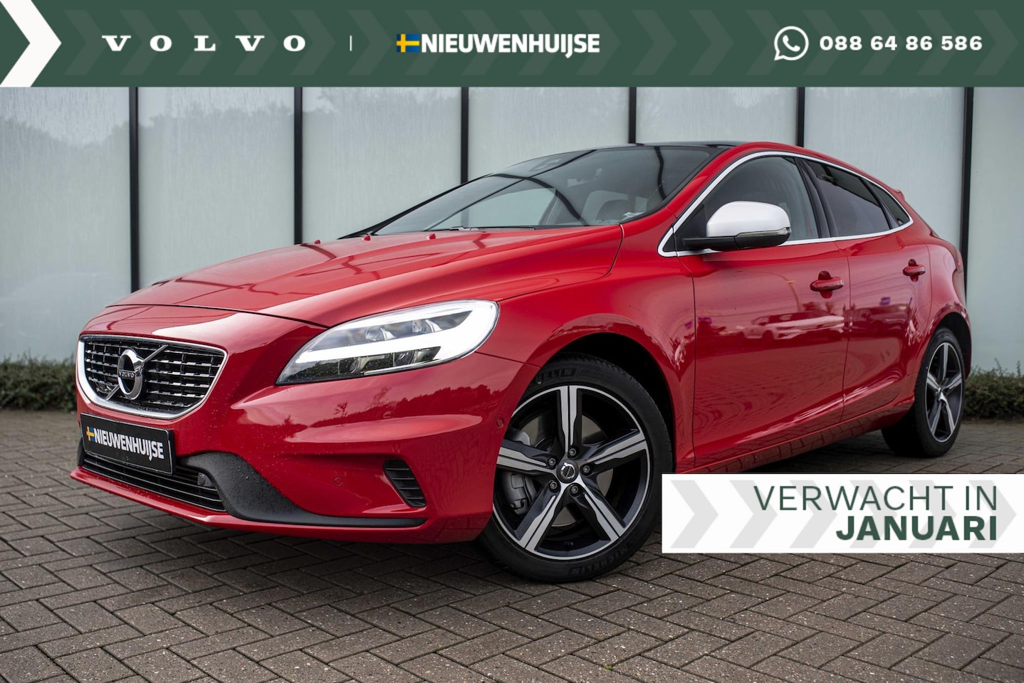 Volvo V40 - T3 Polar+ Sport | Navi | Keyless | Camera | Pano Dak | Getint Glas | Trekhaak | Stoelverwa - AutoWereld.nl