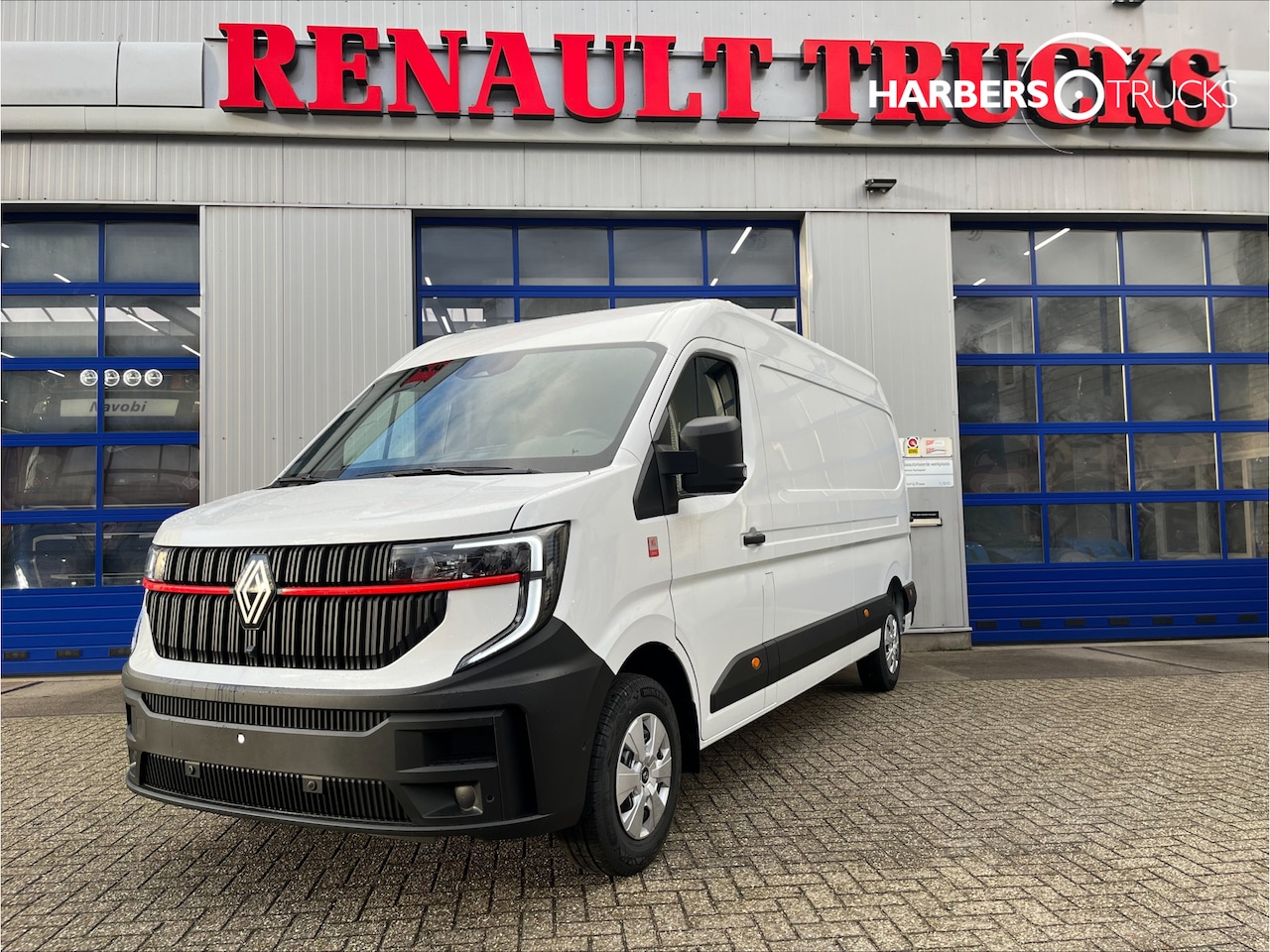 Renault Master - L3H2 Red Edition Carplay, Camera, Parkeersensoren. Nieuw en BPM vrij! - AutoWereld.nl