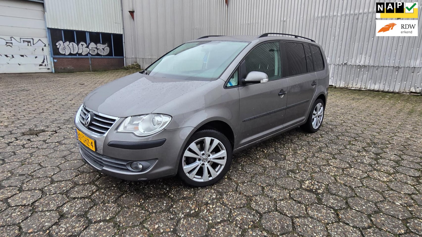 Volkswagen Touran - 1.4 TSI Trendline Business 1.4 TSI Trendline Business - AutoWereld.nl