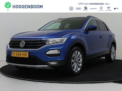 Volkswagen T-Roc - 1.5 TSI Style | Trekhaak | Navigatie | Adaptieve Cruise control | Draadloze telefoonlader