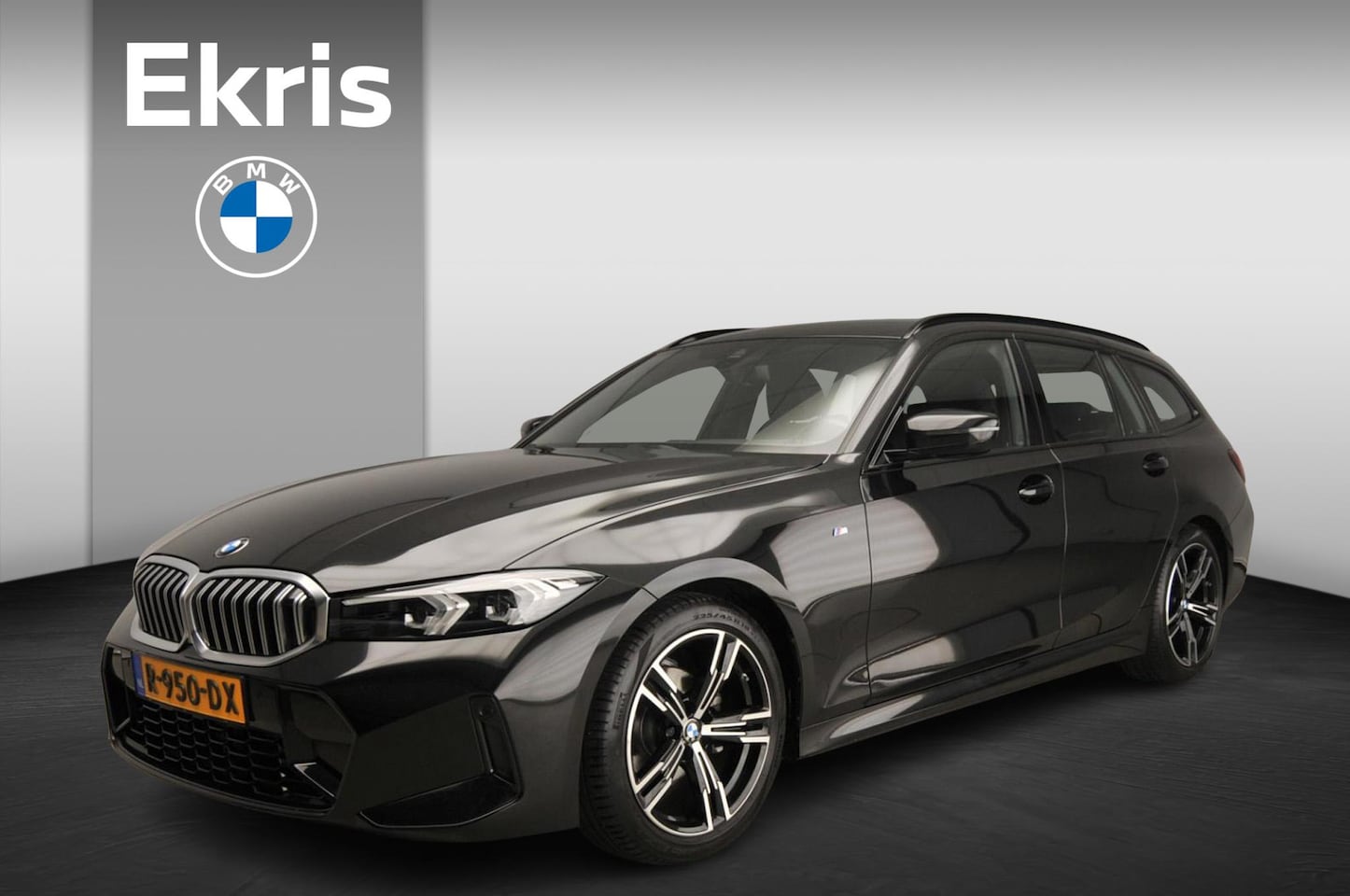 BMW 3-serie Touring - 318i | M-Sportpakket | LED | Leder | HUD | Sportstoelen | DAB | Alu 18 inch - AutoWereld.nl