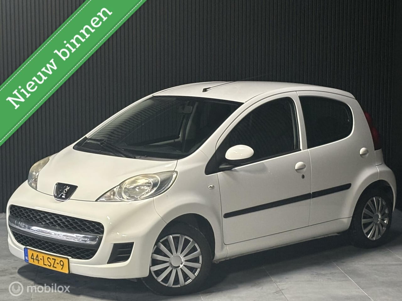 Peugeot 107 - 1.0-12V XS|AUT|5DR|NAP|APK| - AutoWereld.nl