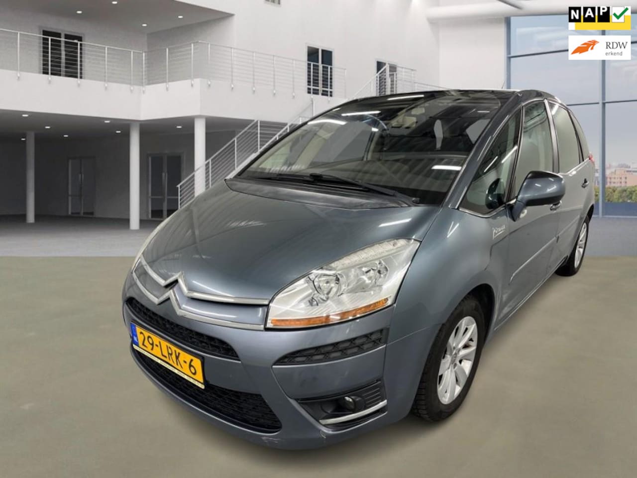 Citroën C4 Picasso - 1.6 VTi Business 5p. 1.6 VTi Business 5p. - AutoWereld.nl