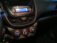 Opel Karl - 1.0 Rocks Online Edition Airco. Cruise control .Stoelverwarming.