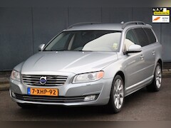 Volvo V70 - 1.6 T4 Nordic+ Xenon/Leer/Navigatie/Parkeersensor/18"inch Lmv