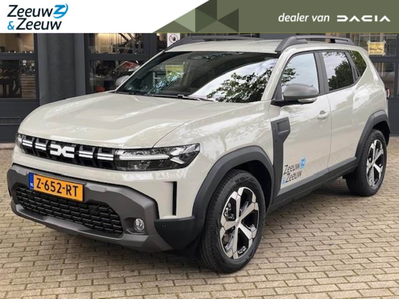 Dacia Duster - 1.6 Hybrid 140 Journey LET OP HET BETREFT HIER EEN DEMONSTRATIE AUTO, INFORMEER NAAR DE HU - AutoWereld.nl