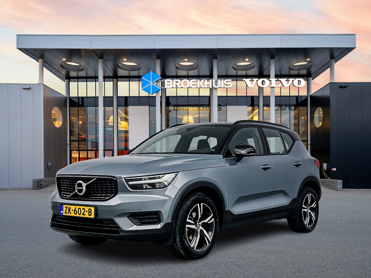 Volvo XC40 - T3 A/T R-Design | Leder Nubuck | Keyless | Verwarmbare stoelen/stuurwiel | Standkachel | C - AutoWereld.nl