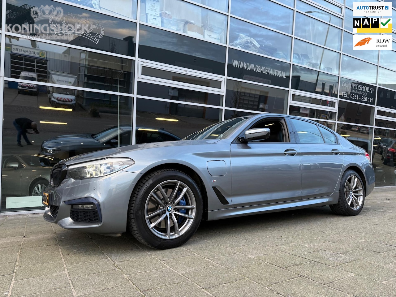 BMW 5-serie - 530e iPerformance M Sport High Executive PHEV - AutoWereld.nl