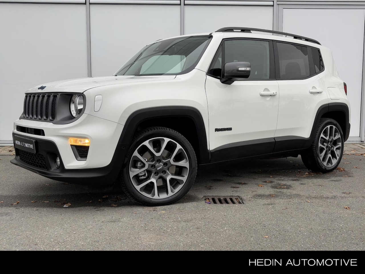 Jeep Renegade - 4xe 240 PHEV Plug-in Hybrid Electric S | NAVIGATIE | CAMERA | AD. CRUISE | STUUR/STOELVERW - AutoWereld.nl