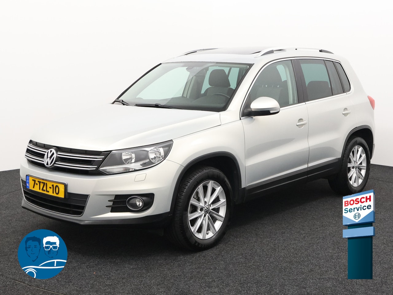 Volkswagen Tiguan - 1.4 TSI Comfort&Design Trekhaak panodak airco navi bleutooth mooie stoer auto hoge instap - AutoWereld.nl