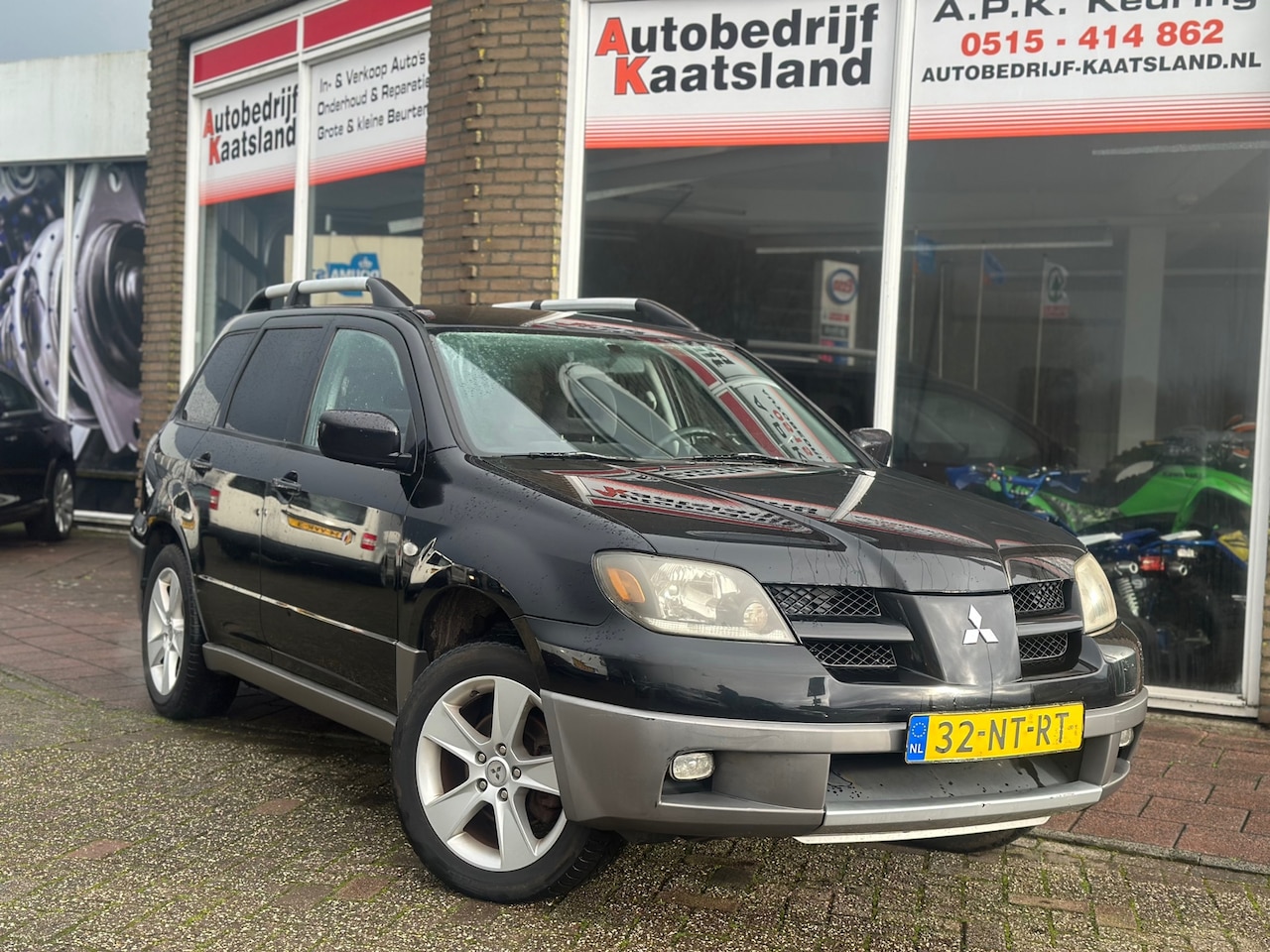 Mitsubishi Outlander Sport - 2.0 4WD - Clima - Trekhaak - 2004 - AutoWereld.nl