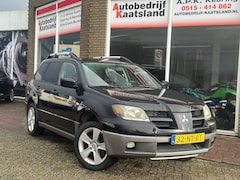 Mitsubishi Outlander Sport - 2.0 4WD - Clima - Trekhaak - 2004