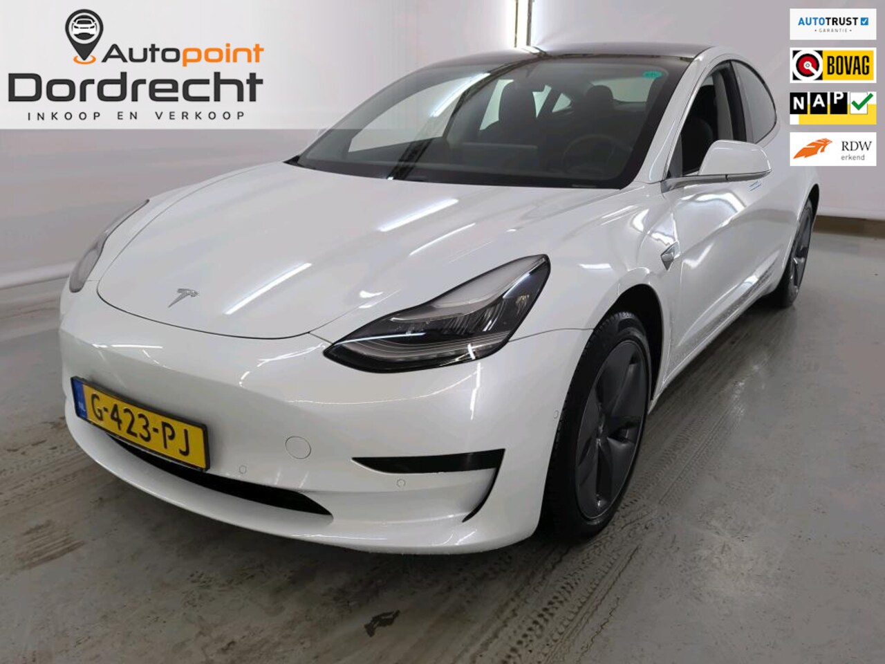 Tesla Model 3 - Standard RWD Plus 60 kWh 42.229 km eerste eigenaar - AutoWereld.nl