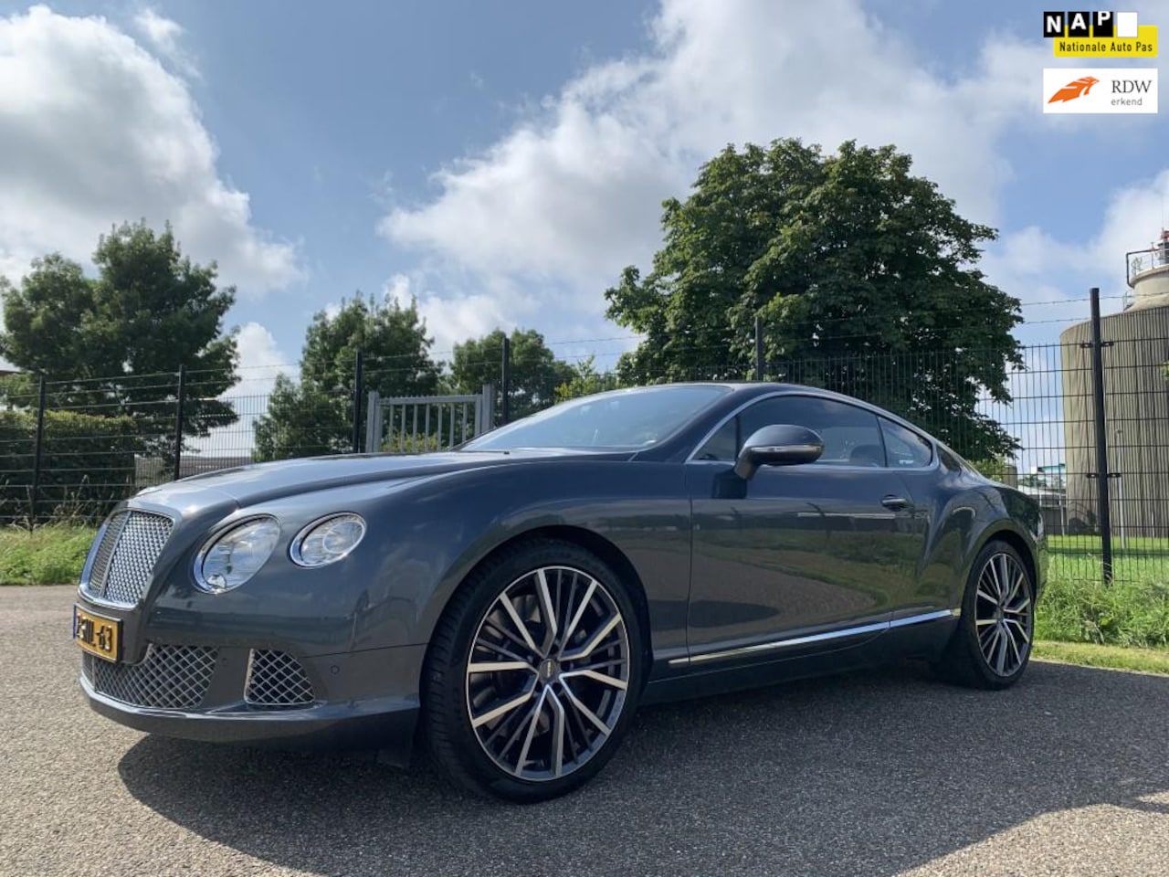 Bentley Continental GT - 6.0 W12 GT Aut, Mulliner, Camera, Luchtvering - AutoWereld.nl