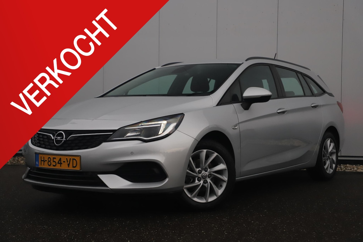 Opel Astra Sports Tourer - 1.2 Edition 131PK Trekhaak Navigatie Carplay Android 16 inch LMV Clima Cruise Parkeersenso - AutoWereld.nl