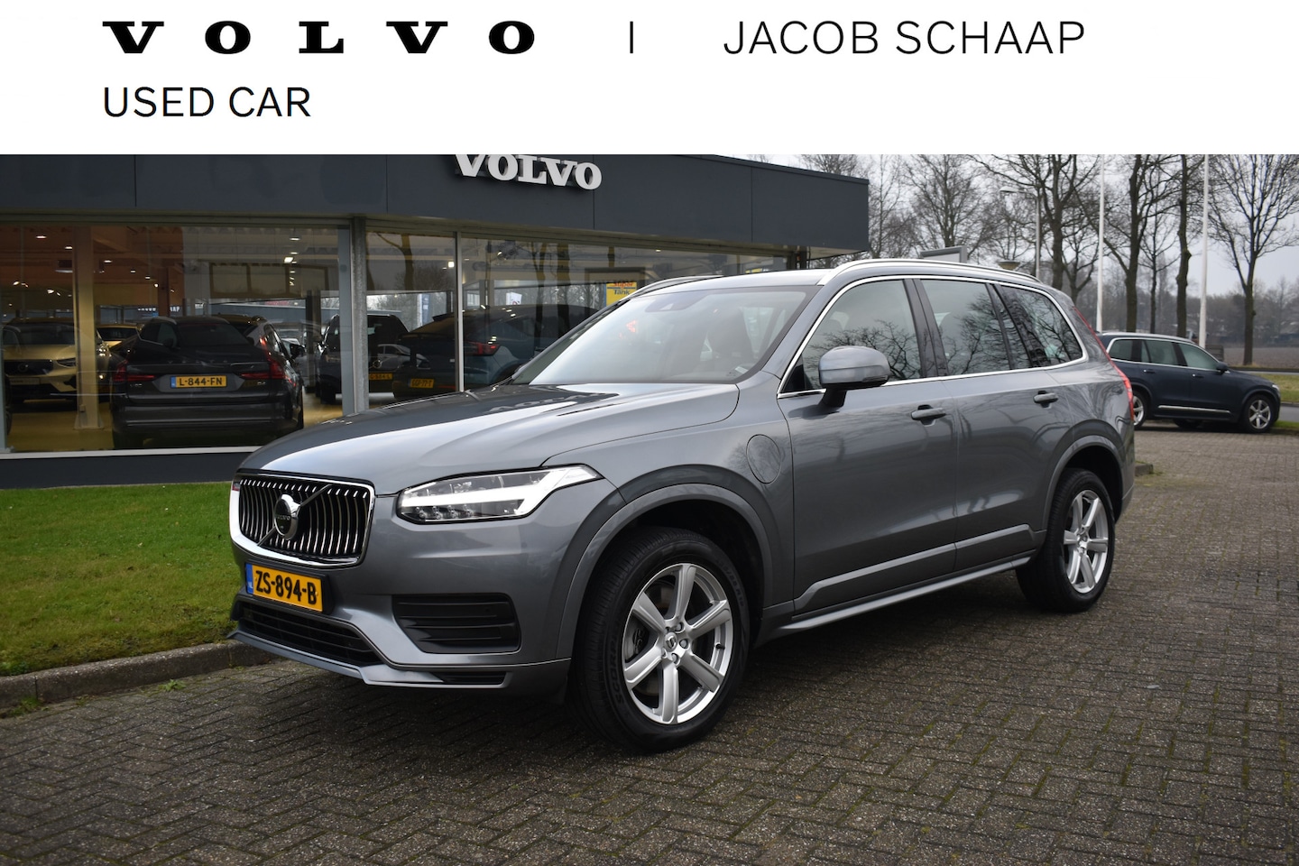 Volvo XC90 - T8 390 PK Automaat Twin Engine AWD Momentum Pro | 360 camera | Leder | Stoelverwarming | E - AutoWereld.nl