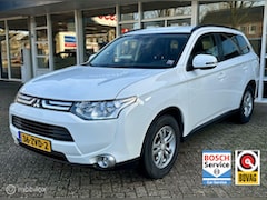 Mitsubishi Outlander - 2.0 Intense Navi, Climat, Bluetooth, LM