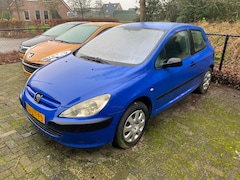 Peugeot 307 - 2.0 HDi XR