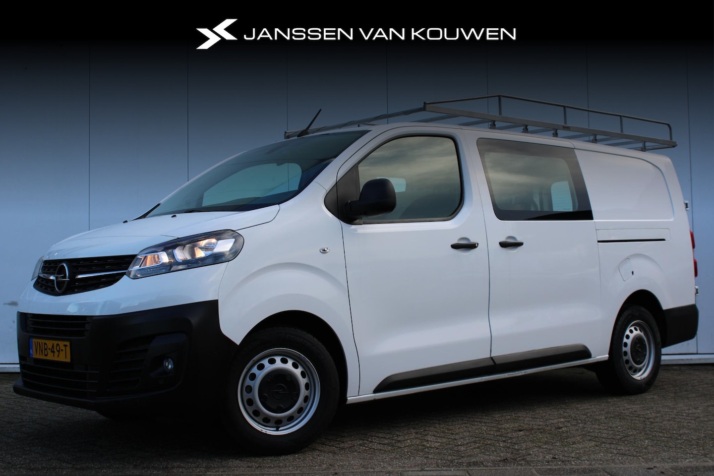 Opel Vivaro - 2.0 CDTI L2H1 Selection Trekhaak / Parkeercamera / Imperiaal - AutoWereld.nl