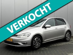 Volkswagen Golf - 1.0 TSI Comfortline Business / Navi / CarPlay / Stoelverwarming / PDC