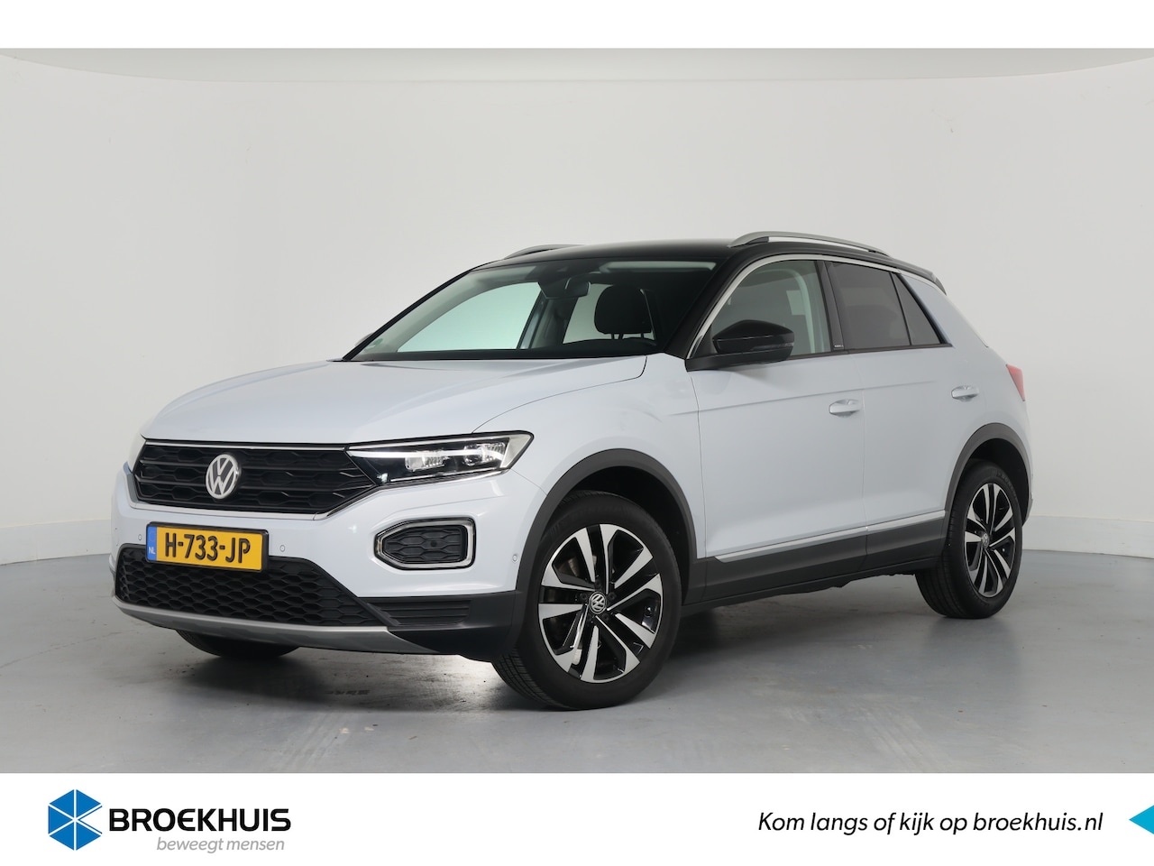 Volkswagen T-Roc - 1.5 TSI Sport | Dealer Onderhouden! | Trekhaak | Stoelverwarming | Clima | Navi | LED | Cr - AutoWereld.nl