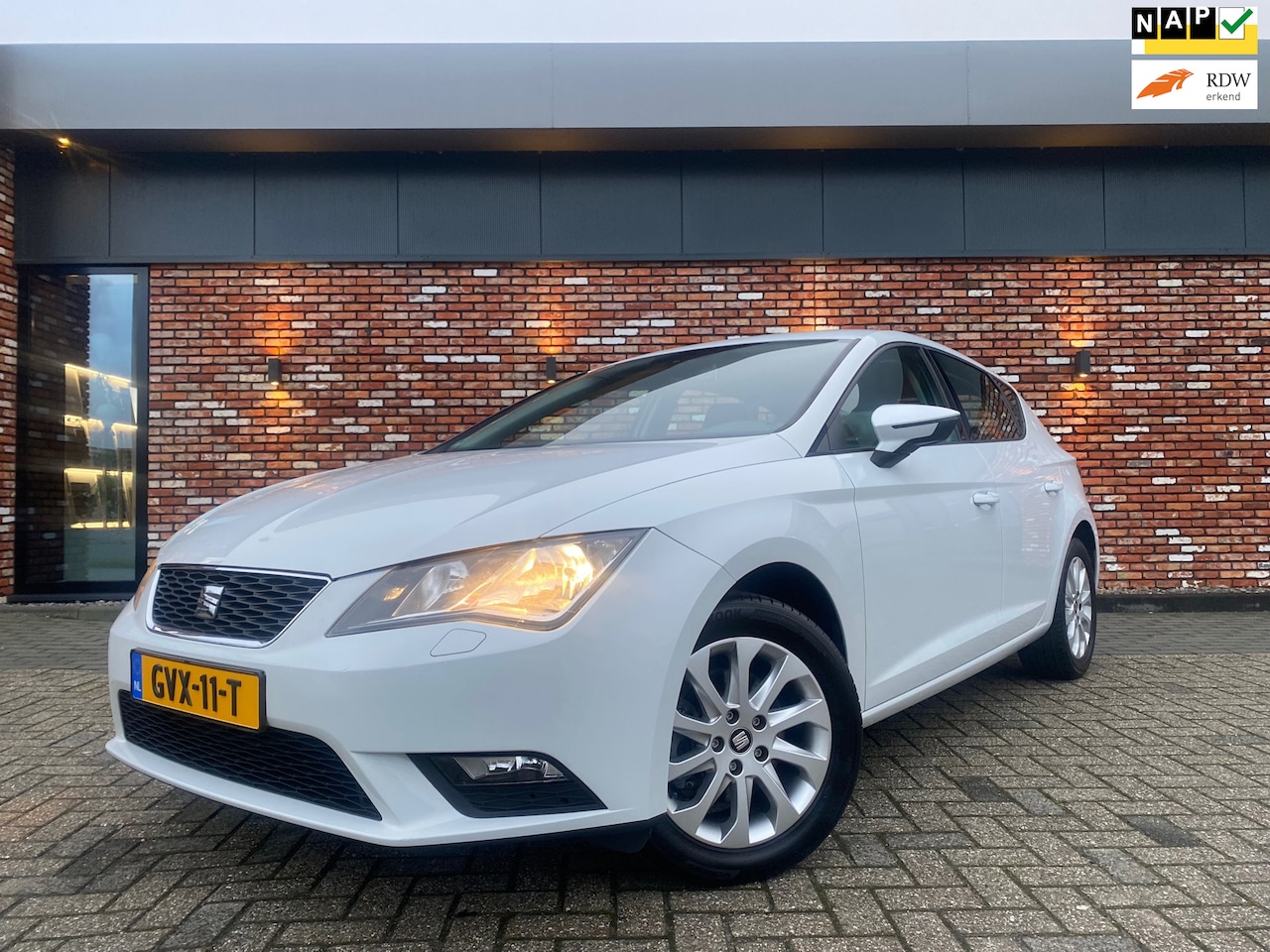 Seat Leon - 1.4 TSI Style Cruise Stoelverw Multimedia Nette Auto! - AutoWereld.nl