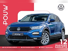 Volkswagen T-Roc - 1.0 TSI 115 pk Style Business | Navigatie | Trekhaak | Camera | Adaptieve Cruise