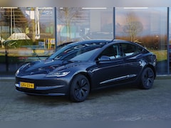 Tesla Model 3 - Long Range RWD 78 kWh *PER-DIRECT LEVERBAAR*, Panoramadak, 4 x Stoelverwarming, Entertainm