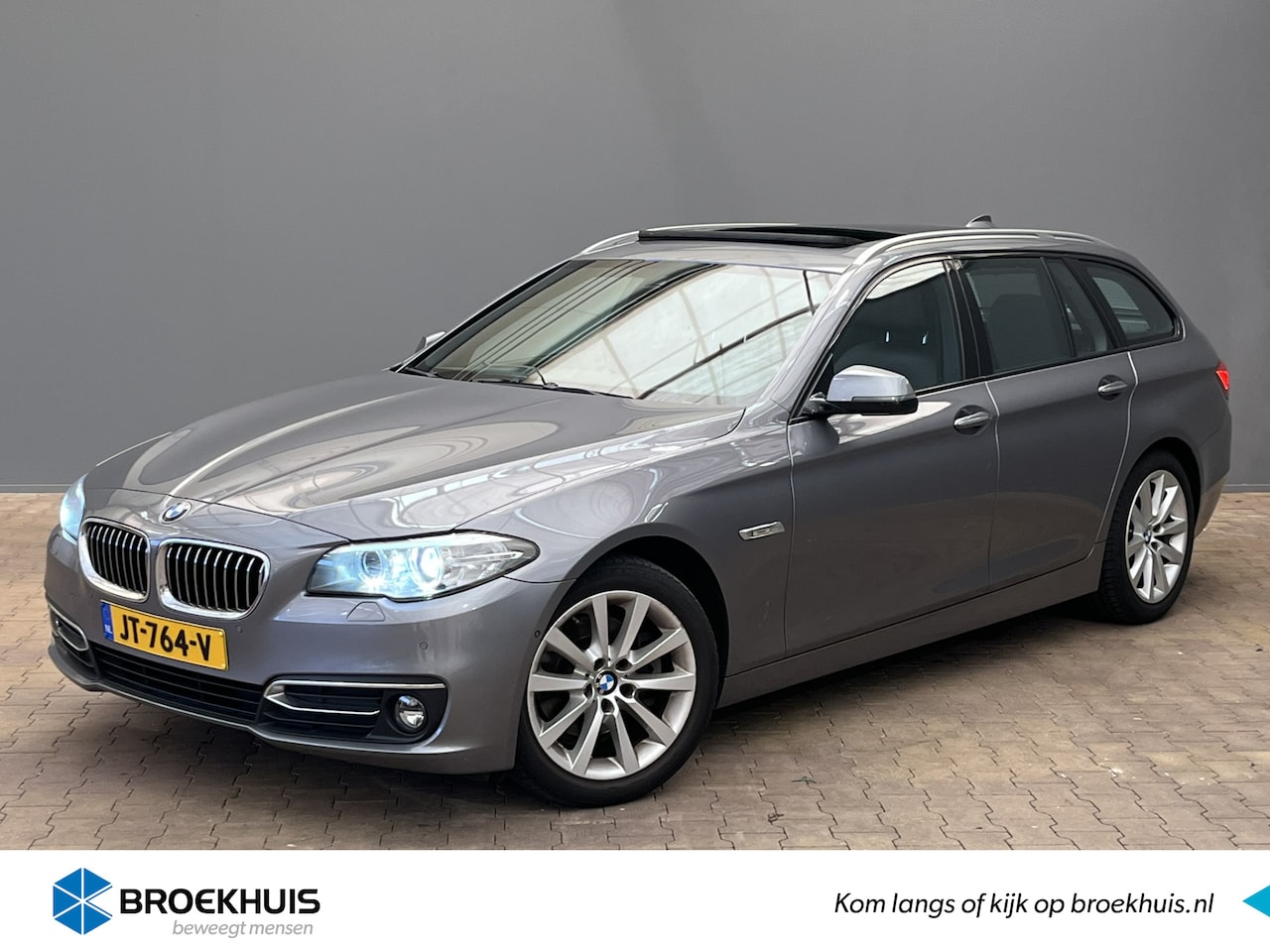 BMW 5-serie Touring - 520d Luxury Edition 190PK Automaat | Orgineel NL | Navigatie Groot | Digitaal Dashboard | - AutoWereld.nl