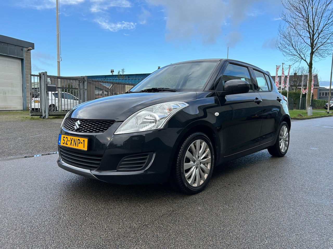 Suzuki Swift - 1.2 Summer EASSS Stoelverwarming/Airco/Nieuwe Apk - AutoWereld.nl