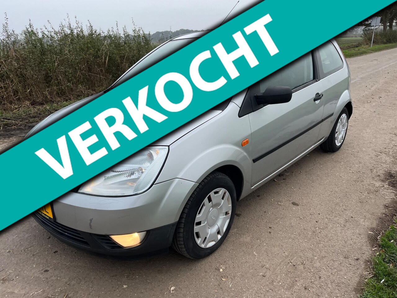 Ford Fiesta - 1.4-16V automaat / 1e eigenaar / lage km! - AutoWereld.nl