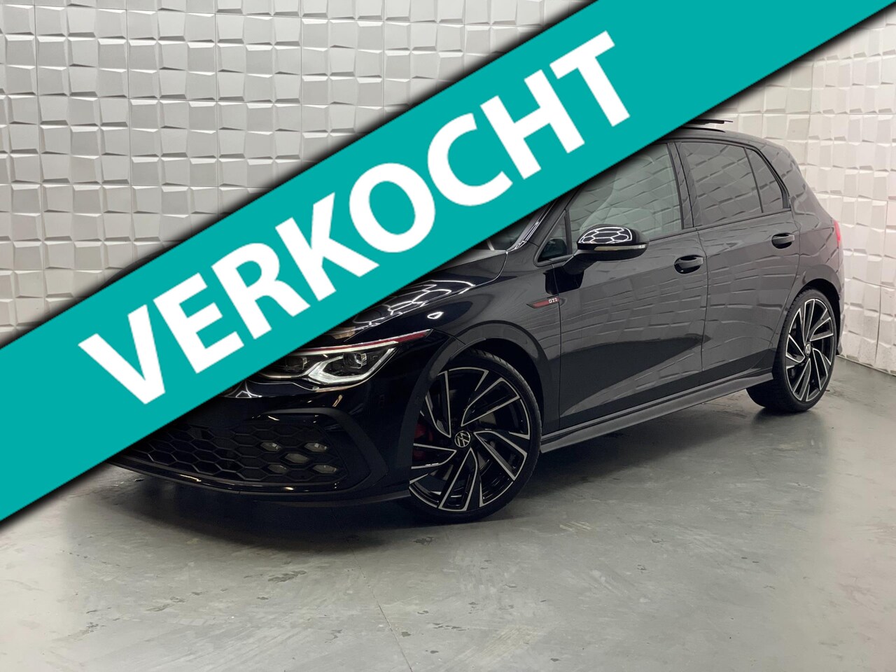 Volkswagen Golf - 2.0 TSI GTI PANO H&K HEAD UP SFEER CAM IQ - AutoWereld.nl