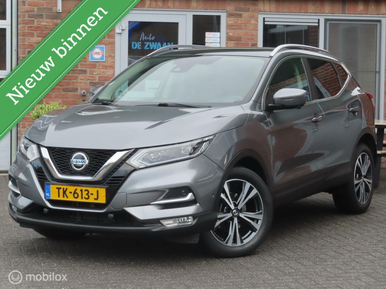 Nissan Qashqai - 1.2 DIG-T Tekna Automaat/Panoramadak/Camera/Led/Climate/Stoelverwarming/18 Inch/Trekhaak - AutoWereld.nl