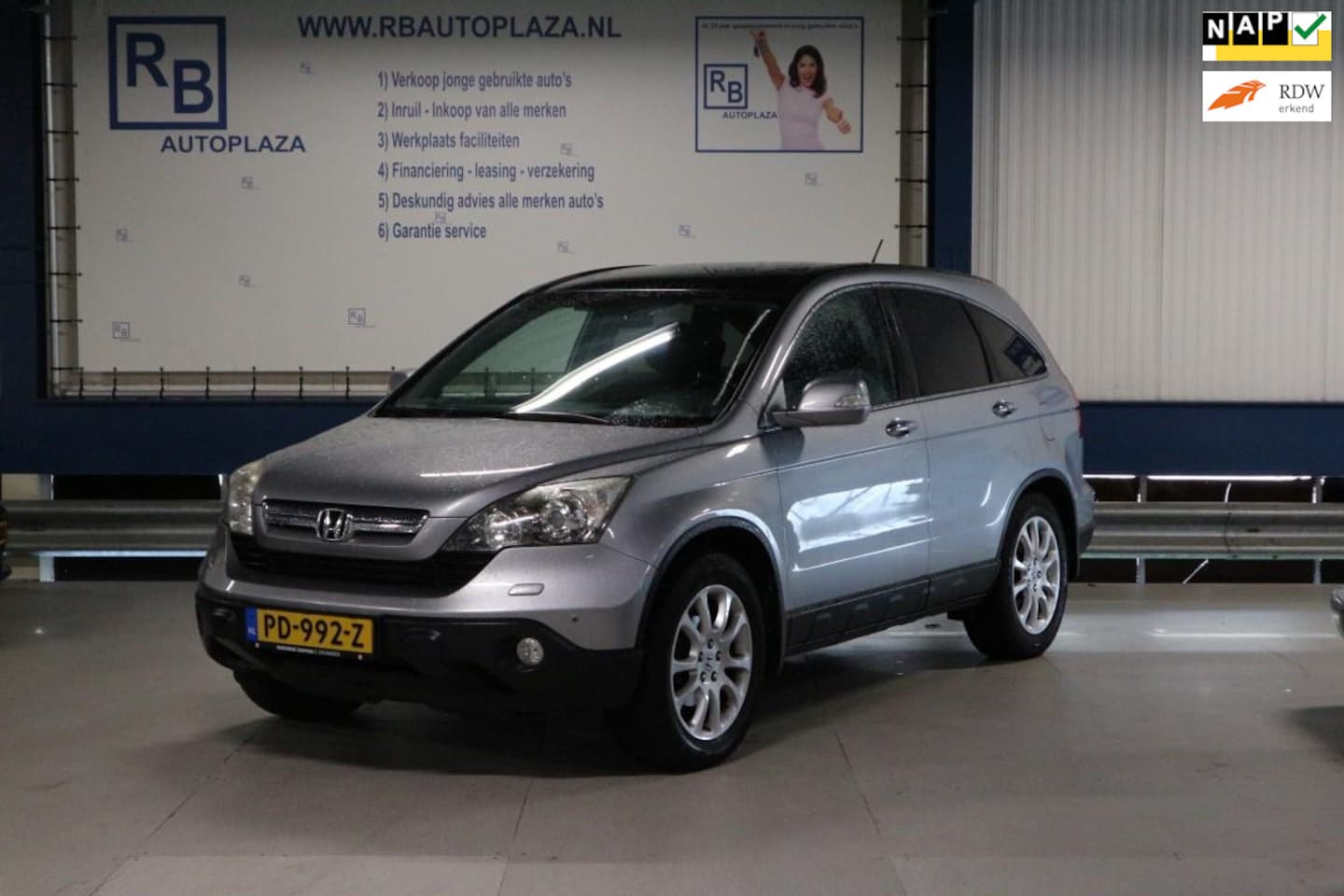 Honda CR-V - 2.0i DAK + LEER + NAV + STOELVERWARMING + AUTOMAAT ! ! ! - AutoWereld.nl