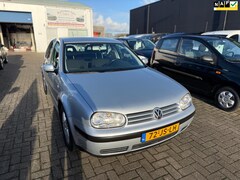 Volkswagen Golf - 1.6-16V Comfortline