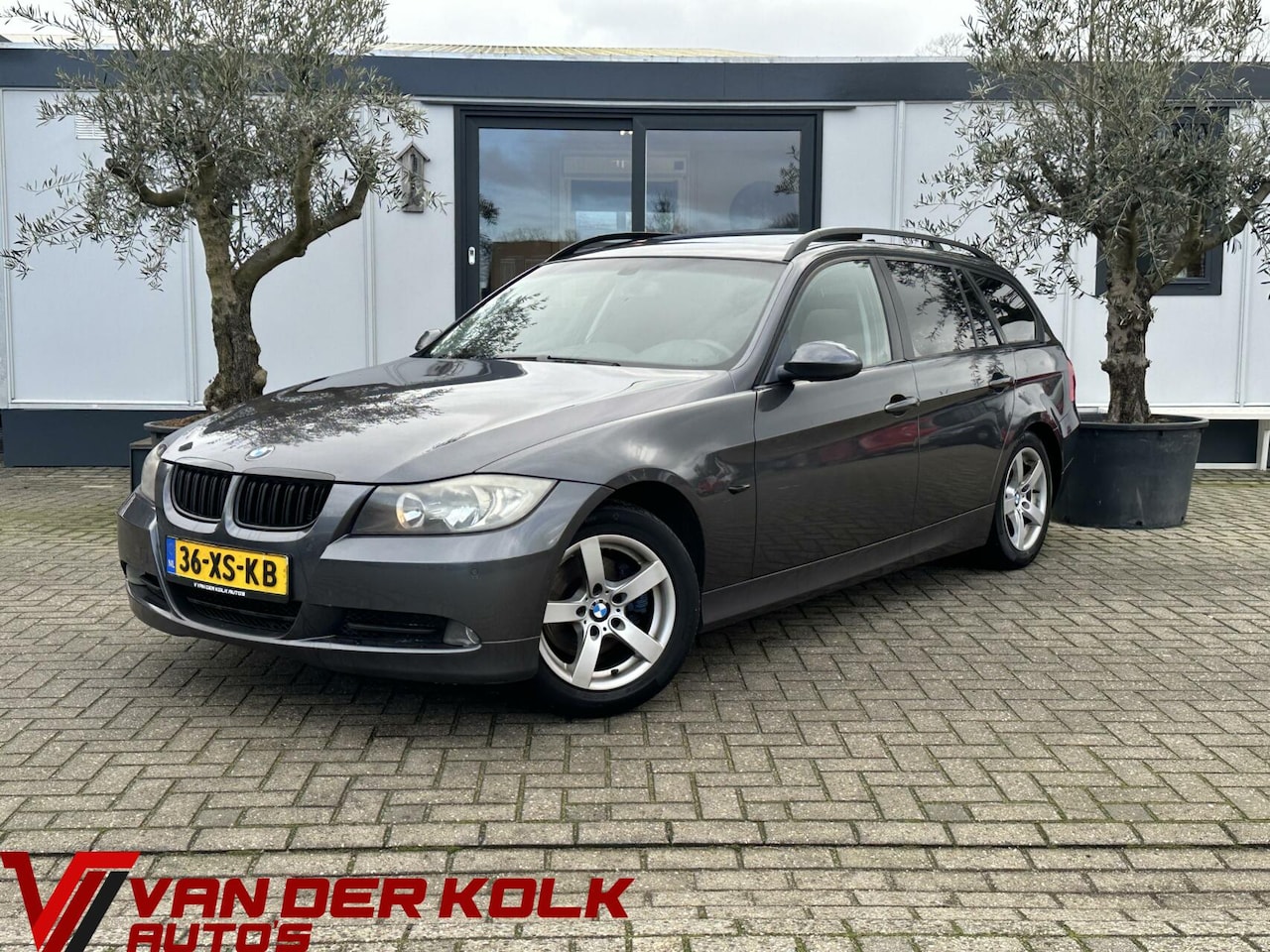 BMW 3-serie Touring - 320i 320i - AutoWereld.nl